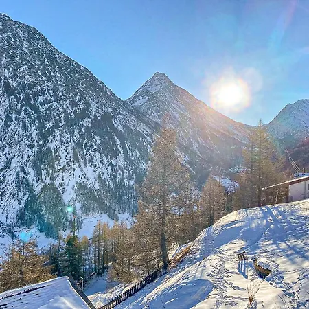 샬레 Mouton A 4-bedroom Alpine Chic Escape In *