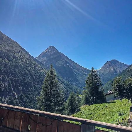 Mouton A 4-bedroom Alpine Chic Escape In Saas-Fee