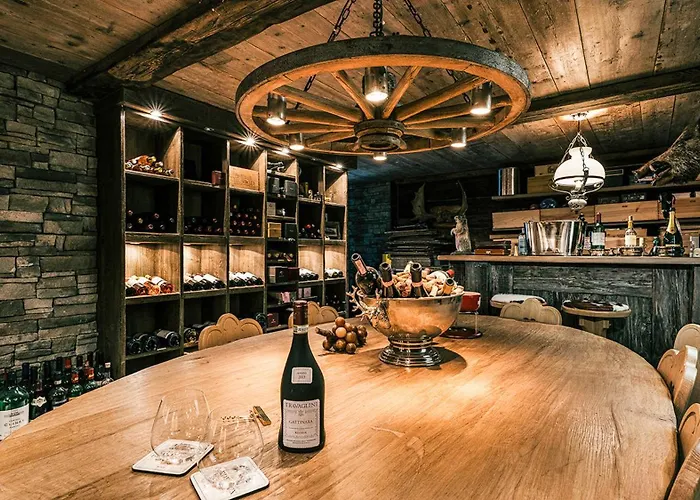 Mouton A 4-bedroom Alpine Chic Escape In *