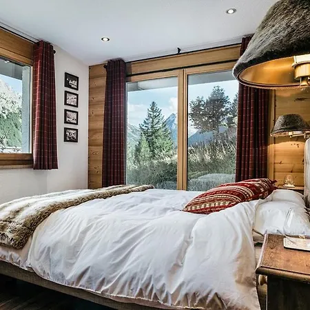 Mouton A 4-bedroom Alpine Chic Escape In *