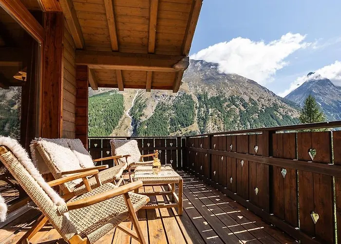 Chalet Mouton A 4-bedroom Alpine Chic Escape In