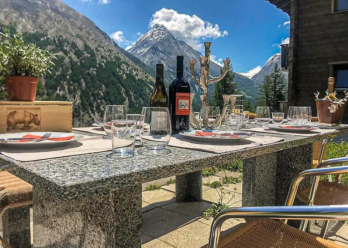 Chalet Mouton A 4-bedroom Alpine Chic Escape In Saas-Fee